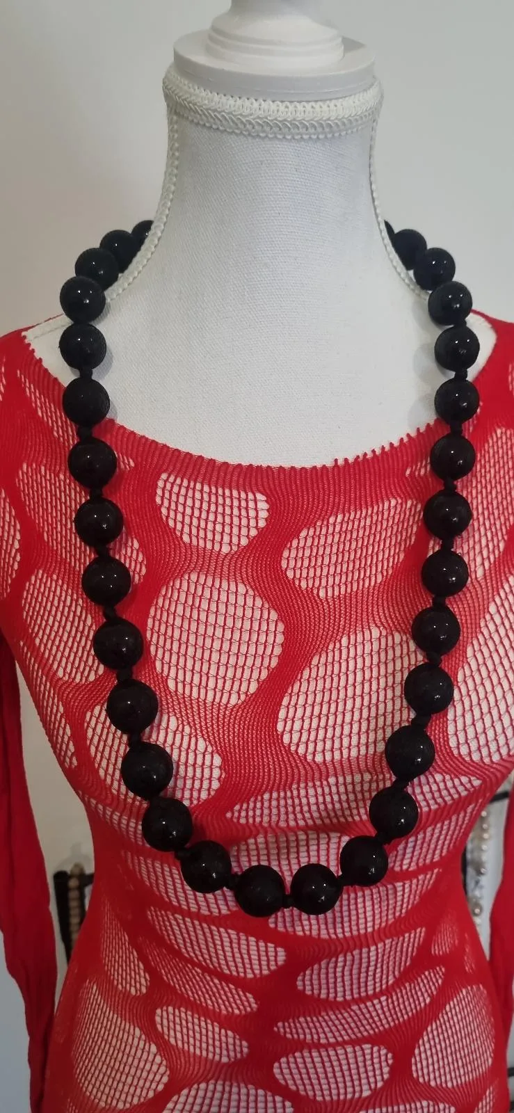 Black Beaded Necklace – photo 7