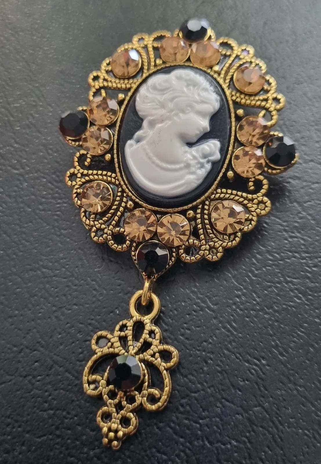 Cameo Vintage style Brooch – photo 3