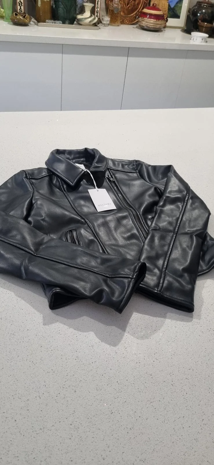 Leather Jacket (Faux )Girls size L kids — photo 2