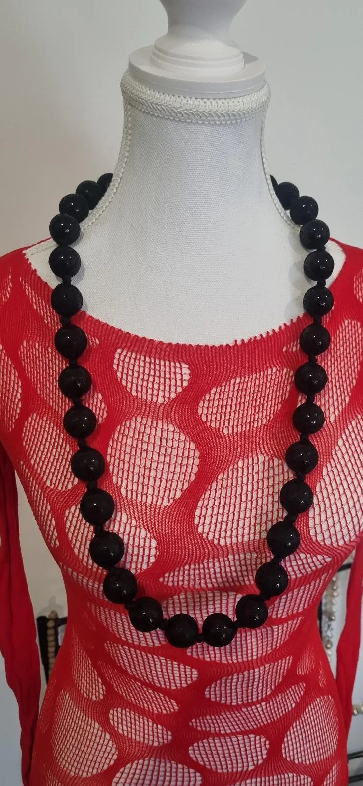Black Beaded Necklace – photo 6