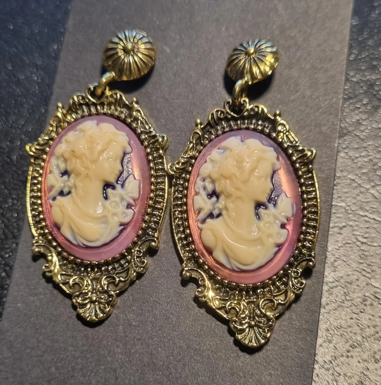 Cameo Earrings – photo 2