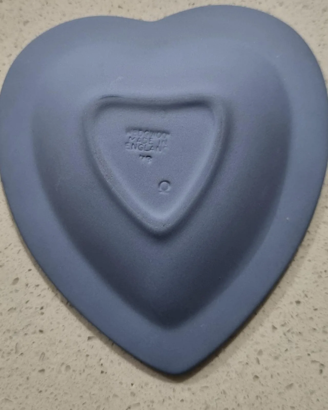 Wedgewood heart trinket plate — photo 3