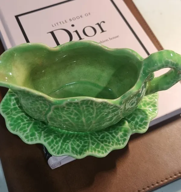 Jug and saucer Cabbage theme