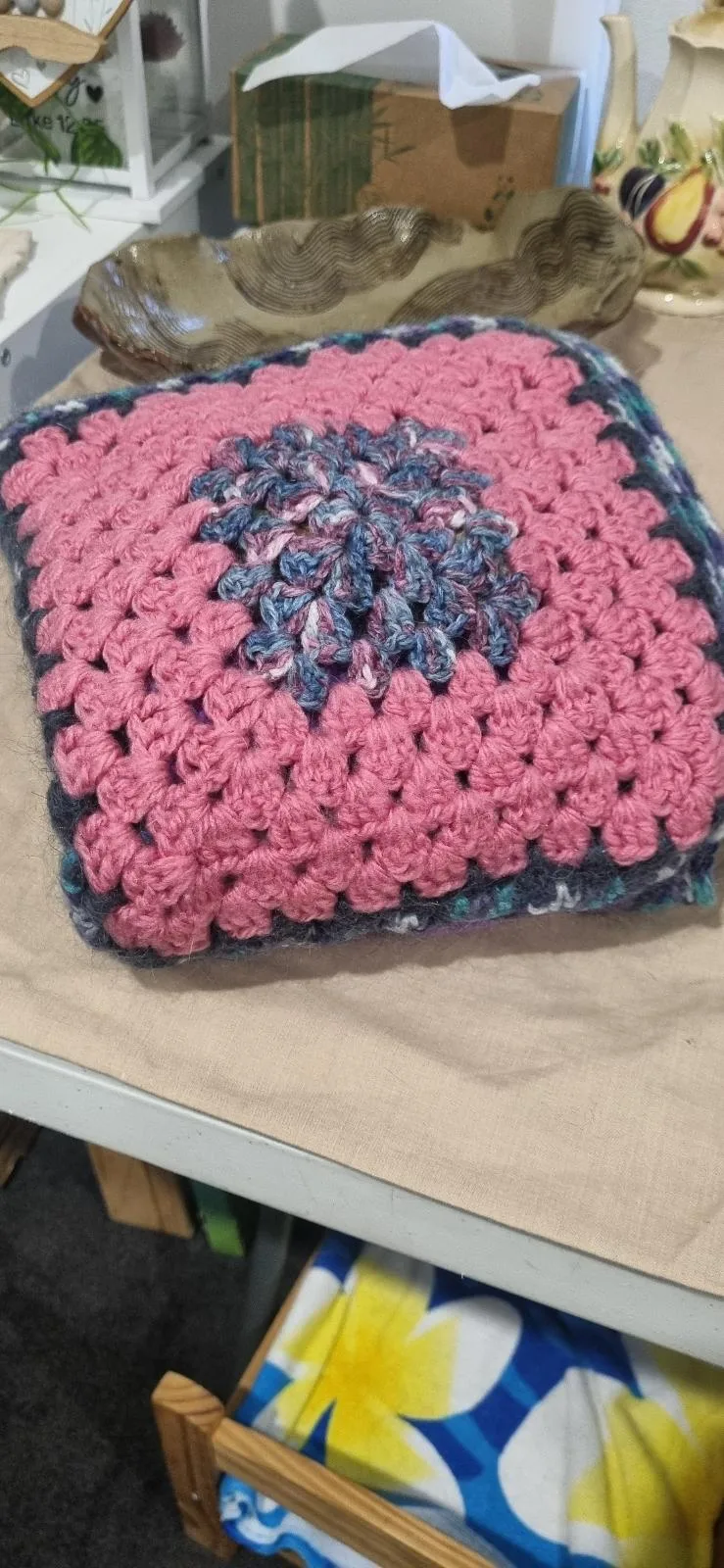Hand made Small lap blanket — photo 2