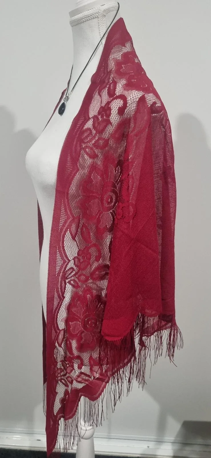 Shawl Red with tassels — photo 6