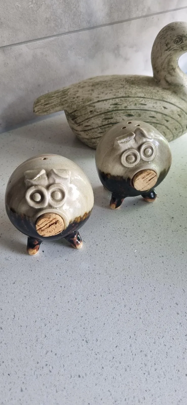 Salt and Pepper vintage piggy shakers — photo 5