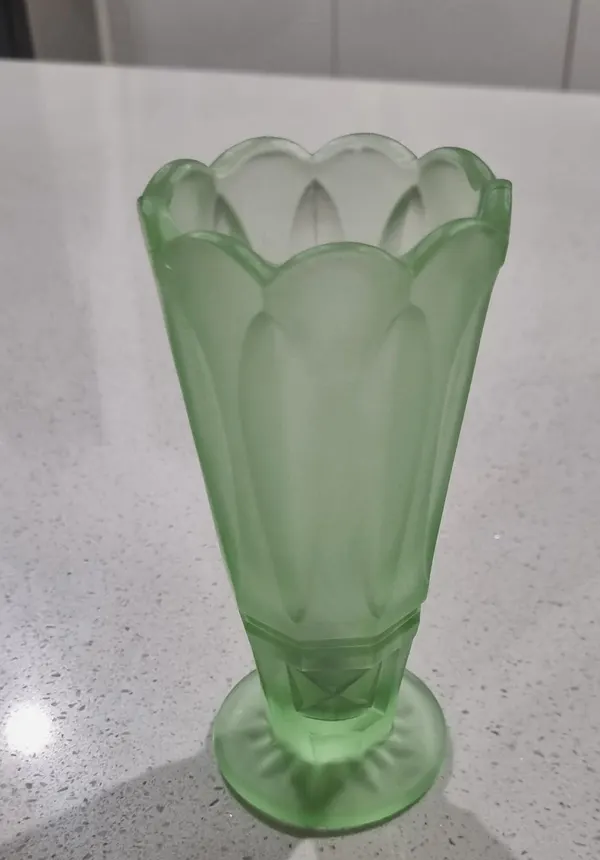 Vase Depression Glass