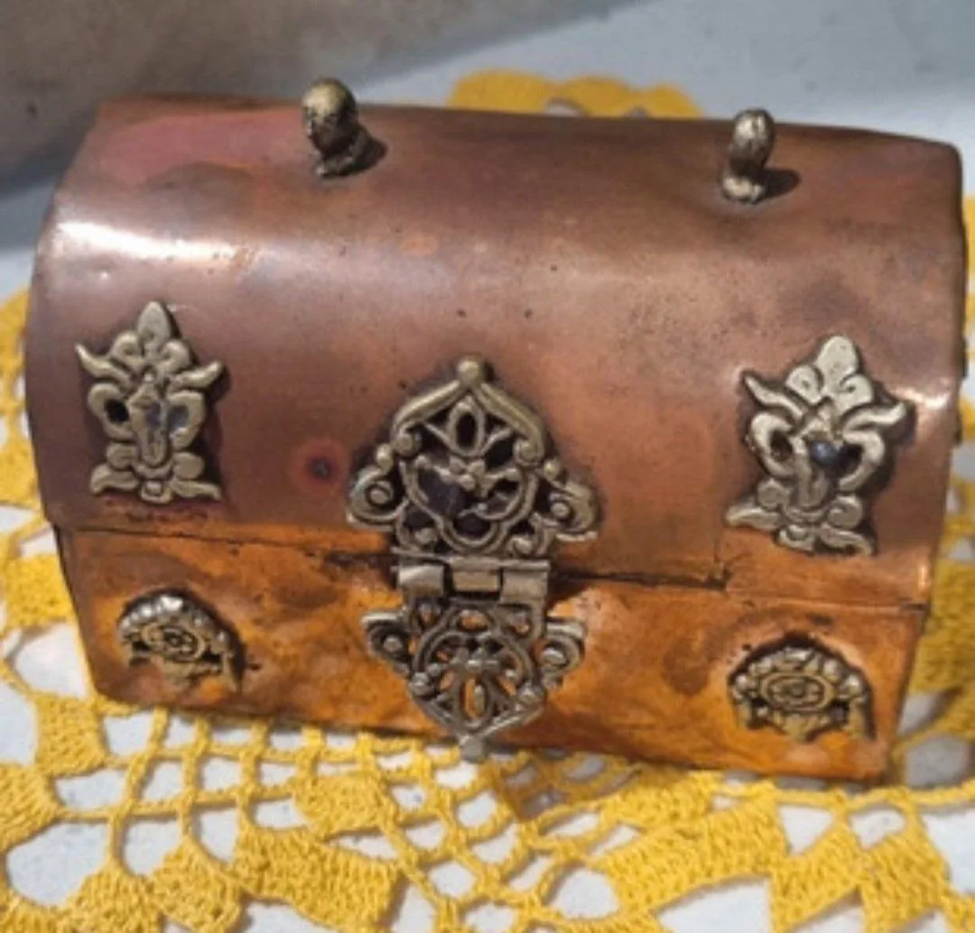 Treasure chest trinket box – photo 2