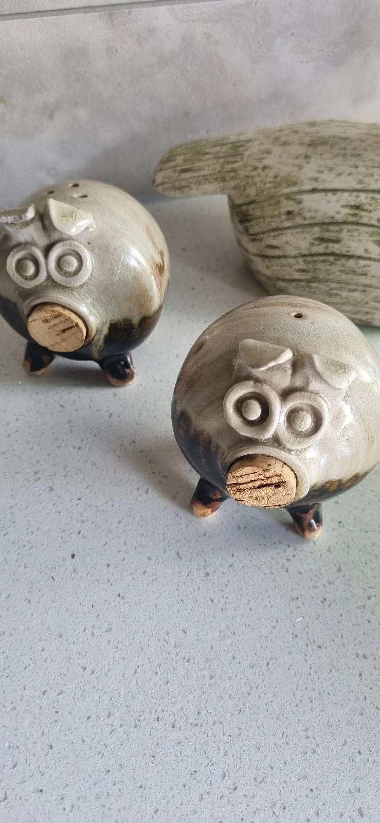 Salt and Pepper vintage piggy shakers — photo 6