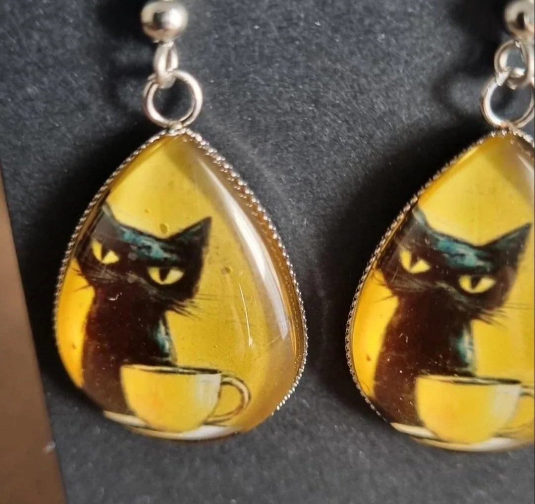 Earrings cat in beaded glass — photo 3