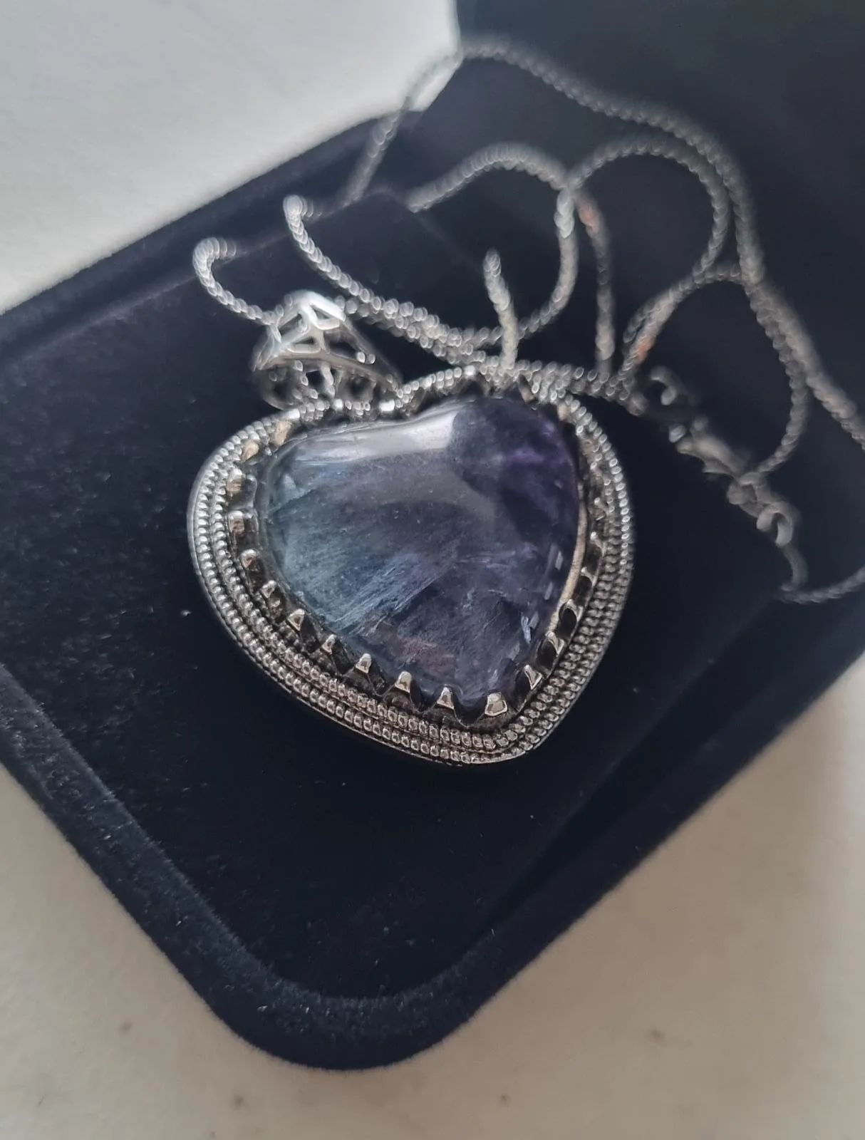 Heart pendant in silver coloured frame — photo 2