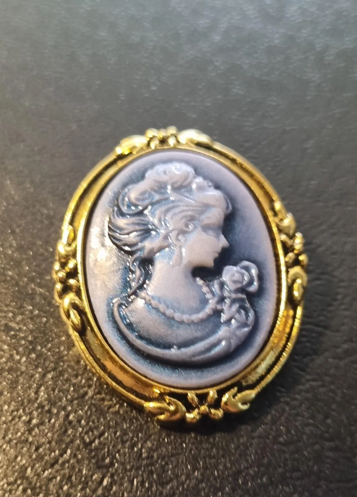 Blue Cameo Brooch – photo 5