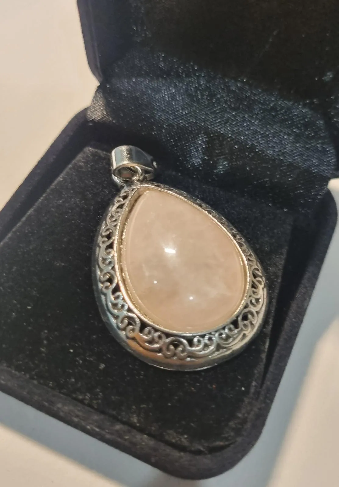 Pendant Natural Rose Stone — photo 3