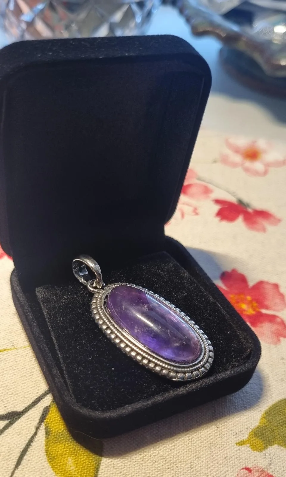 Pendant purple stone in Oval frame — photo 4