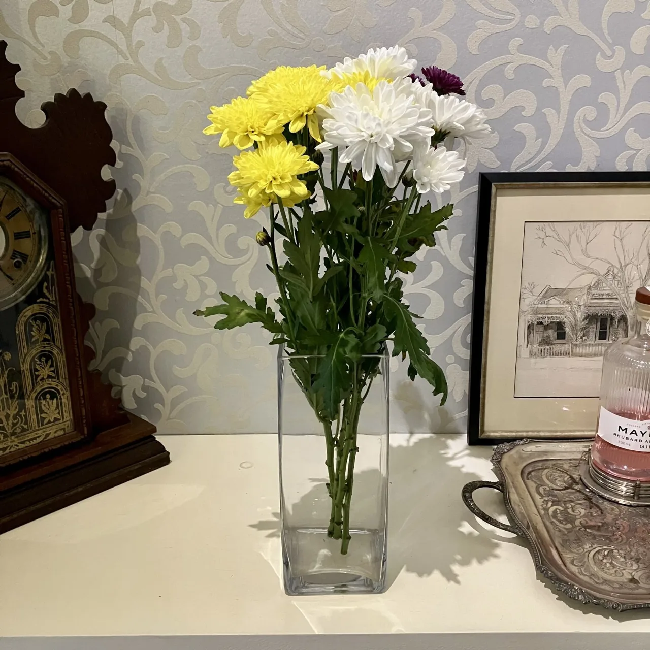 25cm Tall Glass Pillar Accent Flower Vase 10cm wide — photo 2
