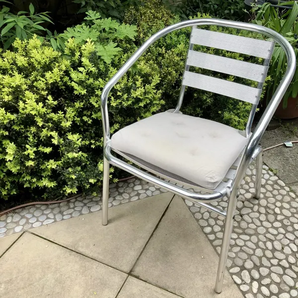 Aluminum Outdoor Chair & Soft Cushion