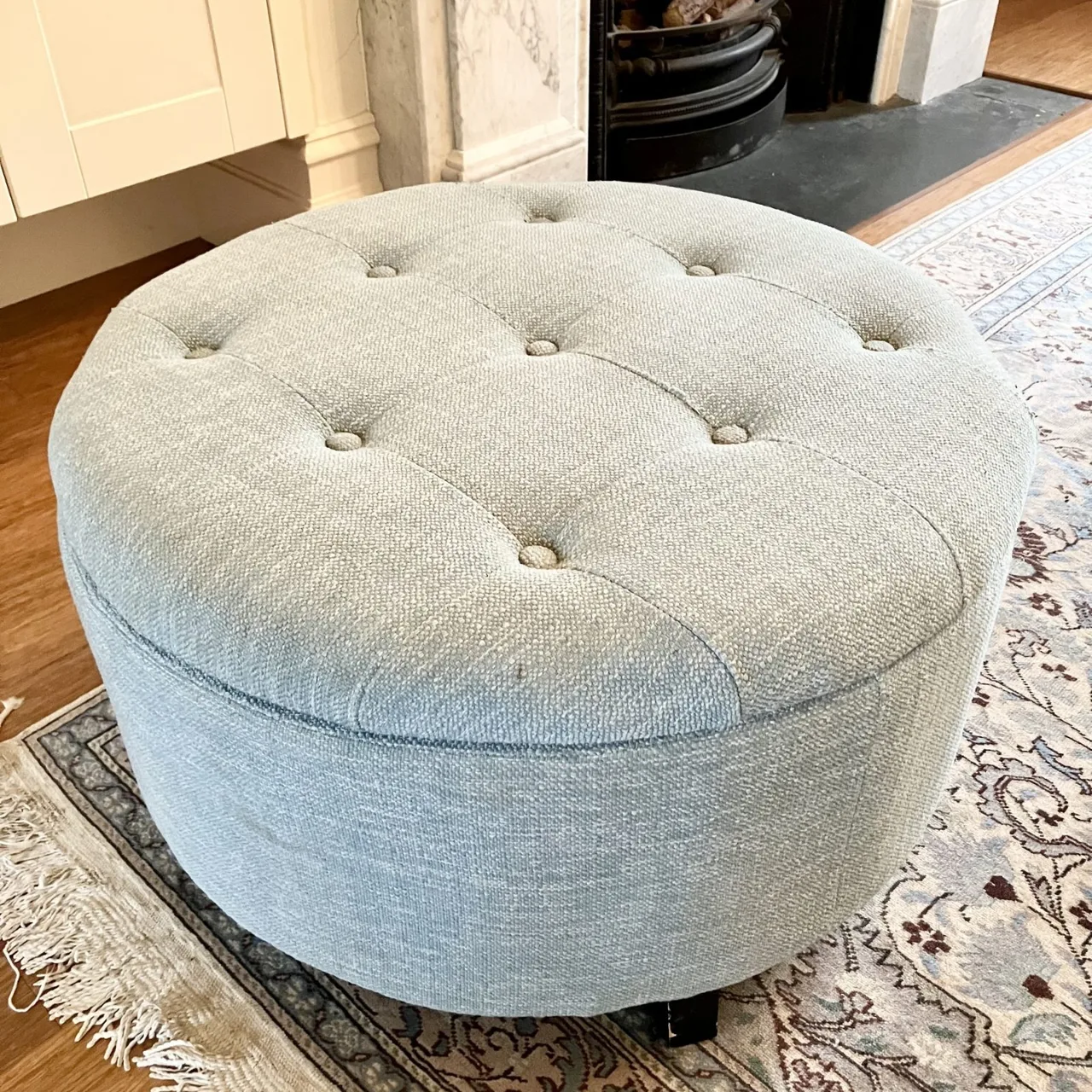 Teal blue Round button-tufted storage Ottoman Size: 75cm diameter x 42cm high — photo 2