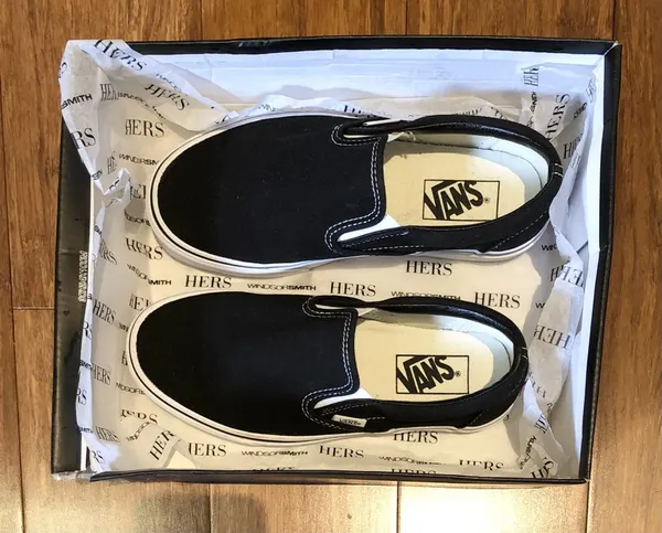 Vans Classic Slip-On Black Canvas Sneakers US 7.5 – Only Worn Once