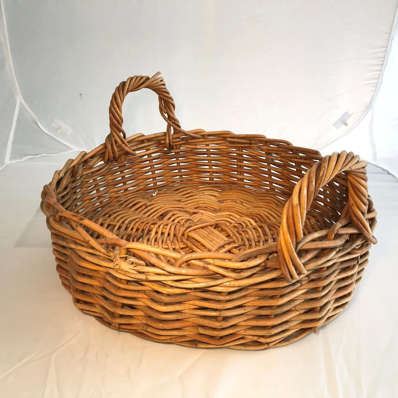 Clean 40cm Round Wicker Tray Storage Basket — photo 2