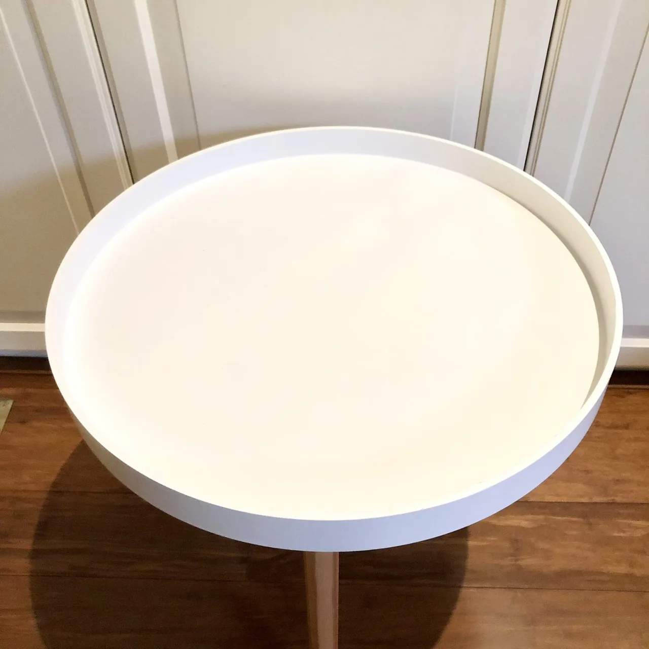 White Scandinavian-style Side Table — photo 4