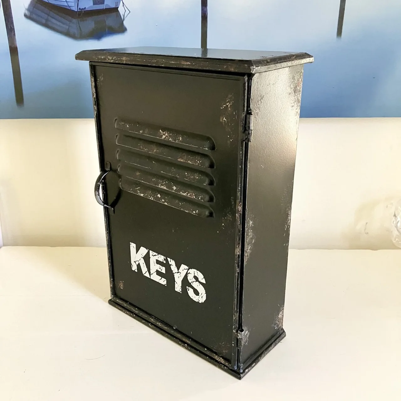 Morgan & Finch Vintage Distressed-style Key Storage Box — photo 4