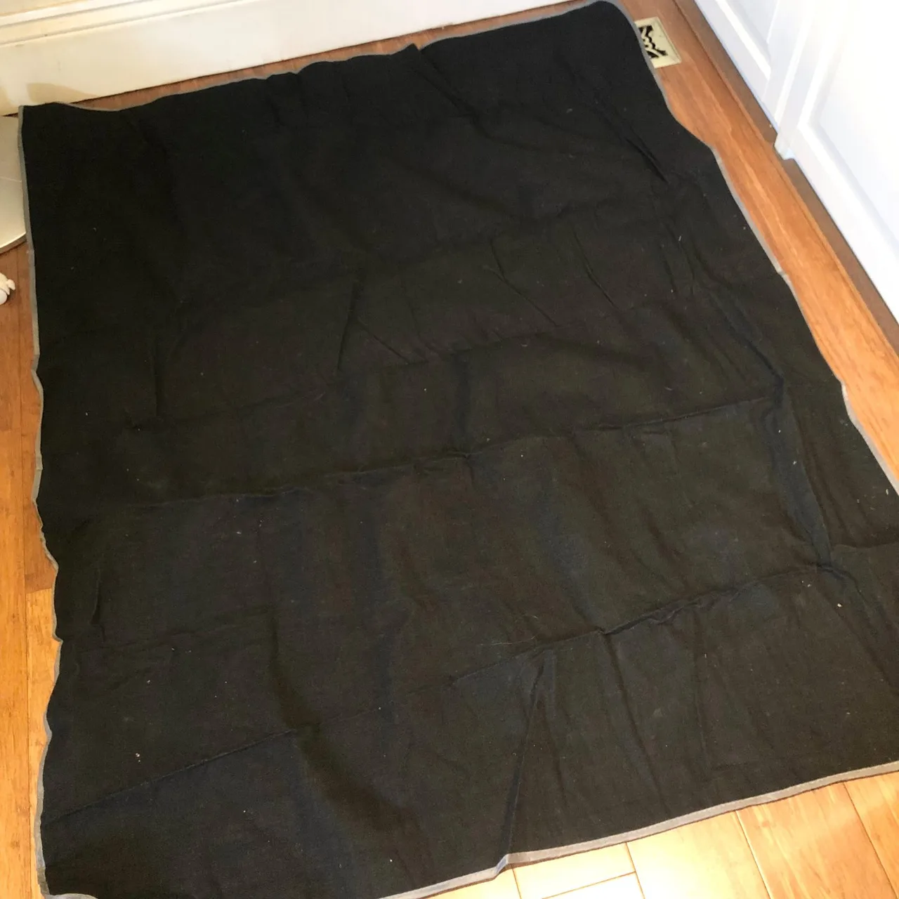 Clean Waterproof Foldup Reusable Black BMW Picnic Rug — photo 2