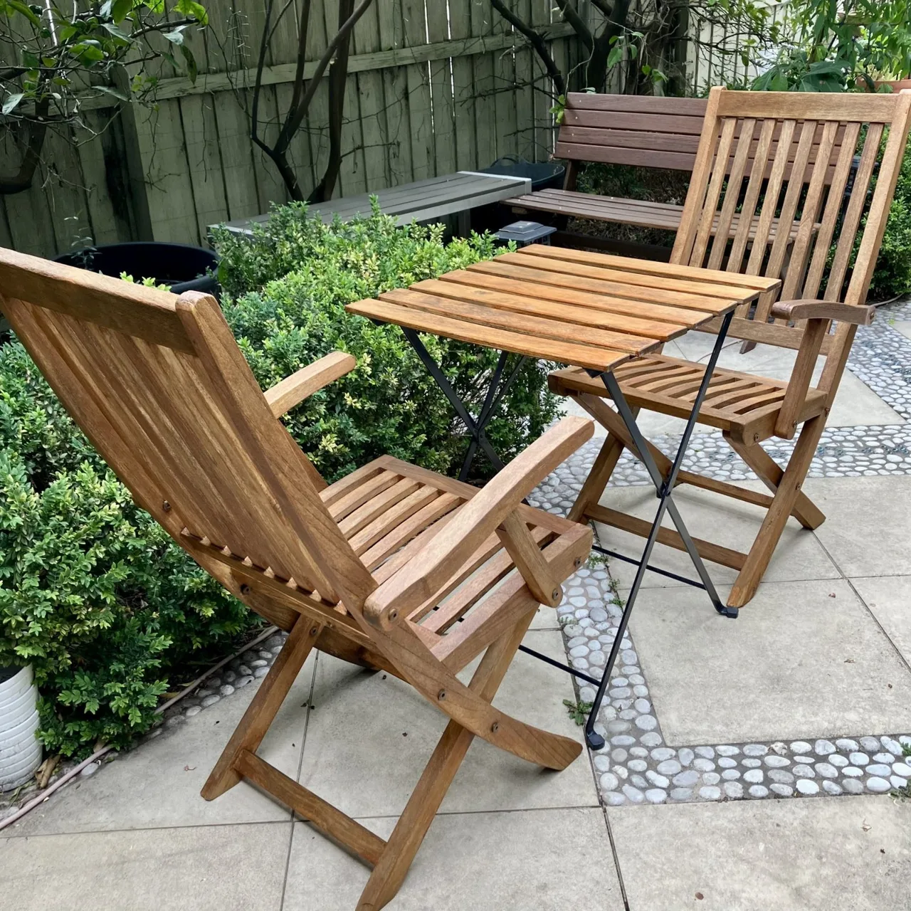 Pair of Teak Folding Armchairs and Folding Table — photo 5