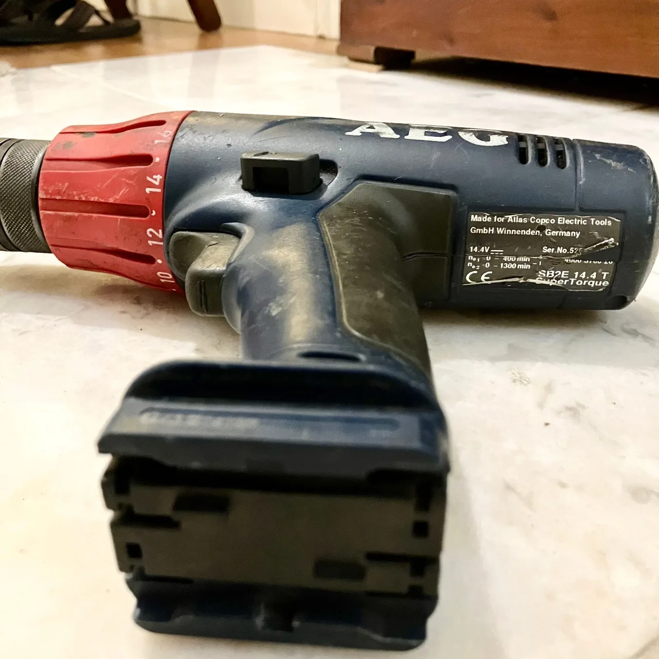 clean working AEG 14.4V Cordless Hammer Drill – Battery, Charger & Case – photo 9