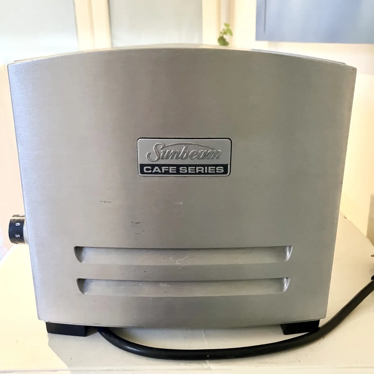 Sunbeam Cafe Series 4-Slice Stainless Steel Toaster (TA9400) — photo 2