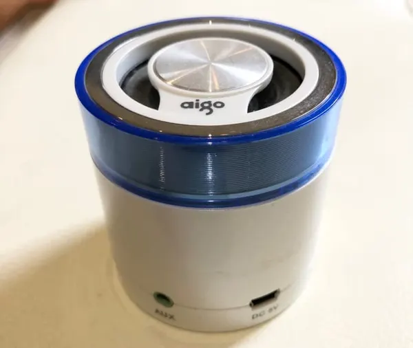 Aigo mini wireless Bluetooth speaker