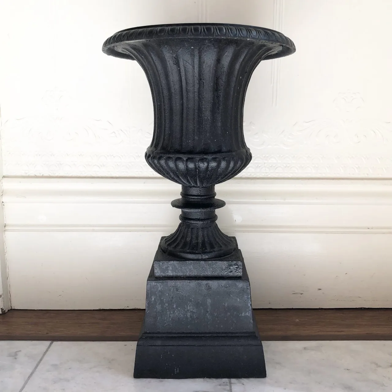 One Rare Antique Cast Iron Garden Urn & Plinth Base — photo 2