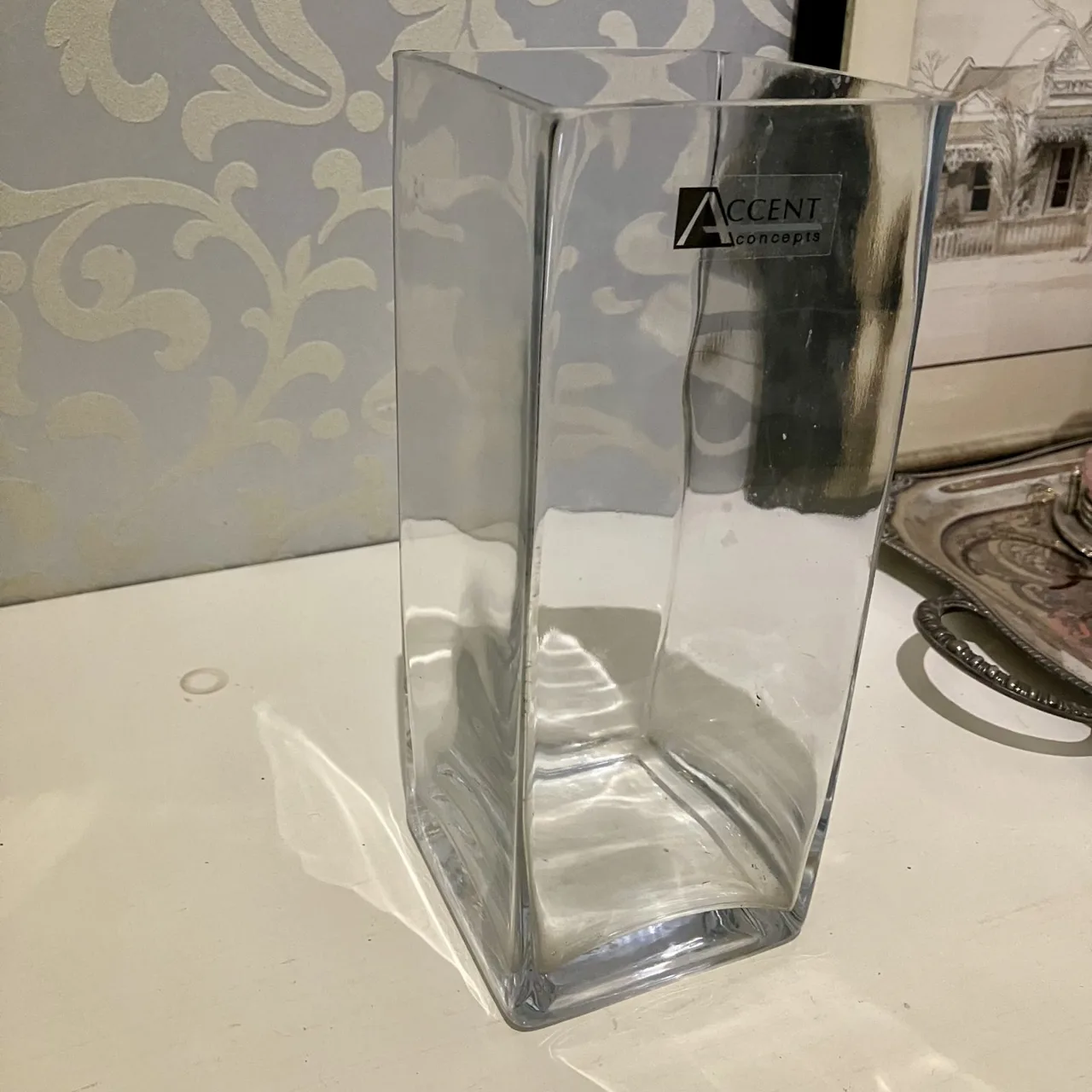 25cm Tall Glass Pillar Accent Flower Vase 10cm wide — photo 5