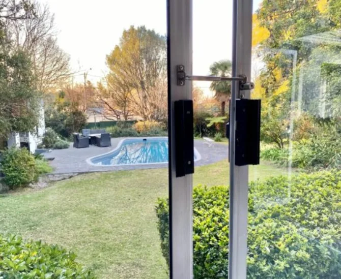 Pair of Marine-Grade Stainless Steel Window Latches RRP $218 — photo 6