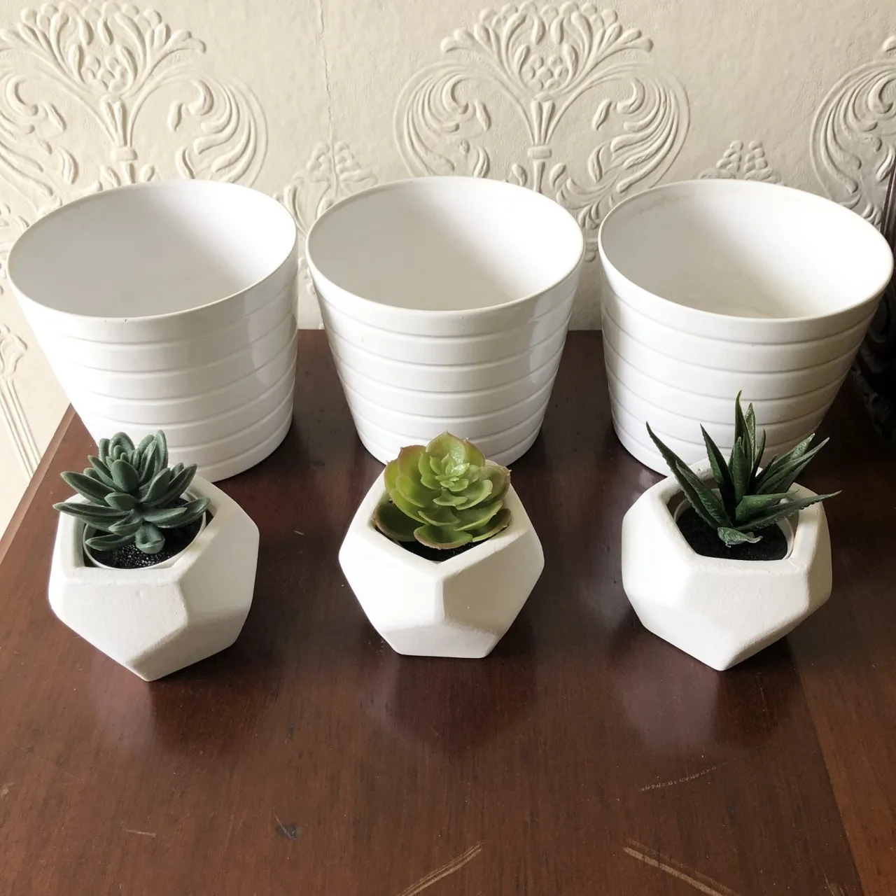 Set of Six White Garden Pots — photo 2