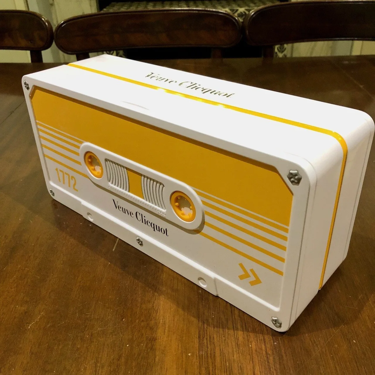 Empty White and Yellow Tin Storage Organiser Box — photo 4