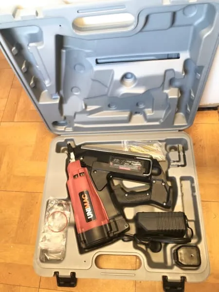 Unused UNIMAC GFN 3490 Cordless Framing Nailer — photo 5