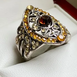 Costume Jewellery Ring — photo 2
