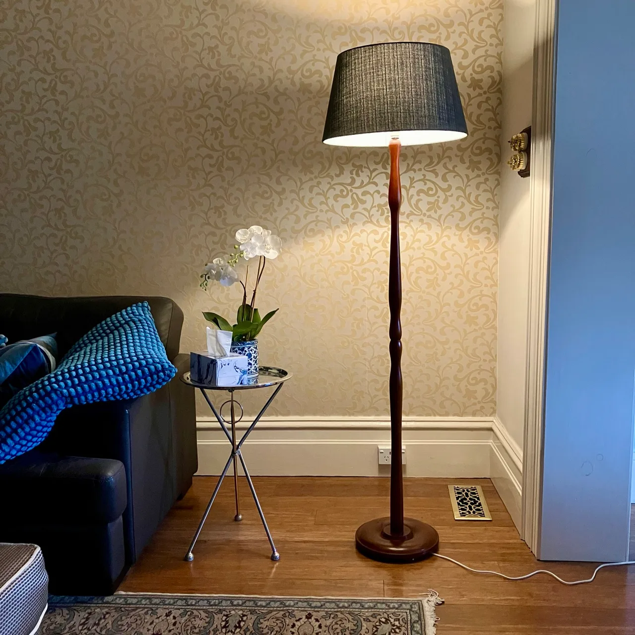 162cm of Vintage Elegance – Mahogany Floor Lamp & 46cm Slate Linen Shade — photo 6