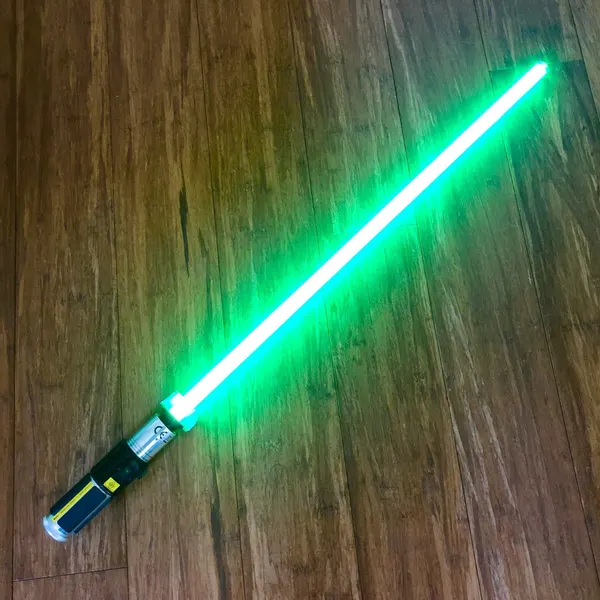 Star Wars Yoda Electronic Lightsaber – The Force Awakens