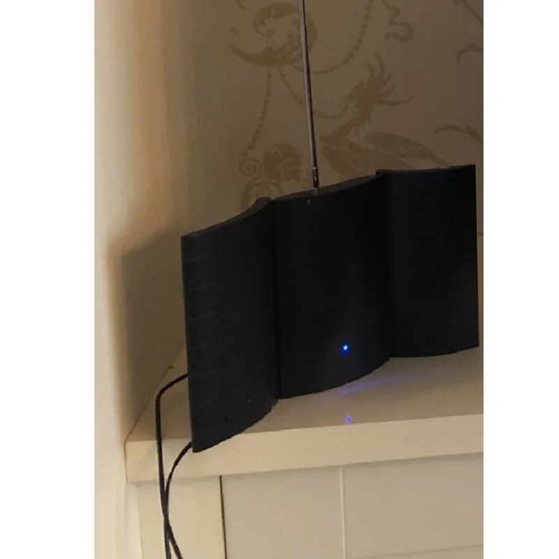 32inch LCD Kogan FHD 1080P TV + Remote + Internal TV antenna — photo 2
