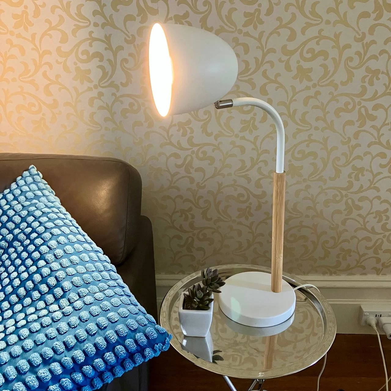 Stop Working in Bad Lighting! Adjustable Head IKEA Work Lamp — photo 3