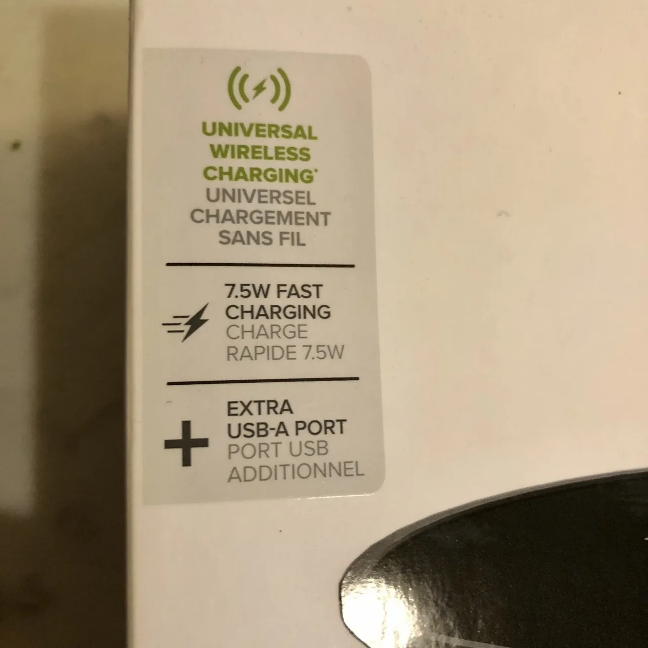 Mophie Dual Wireless Charging Pad in black in box — photo 2