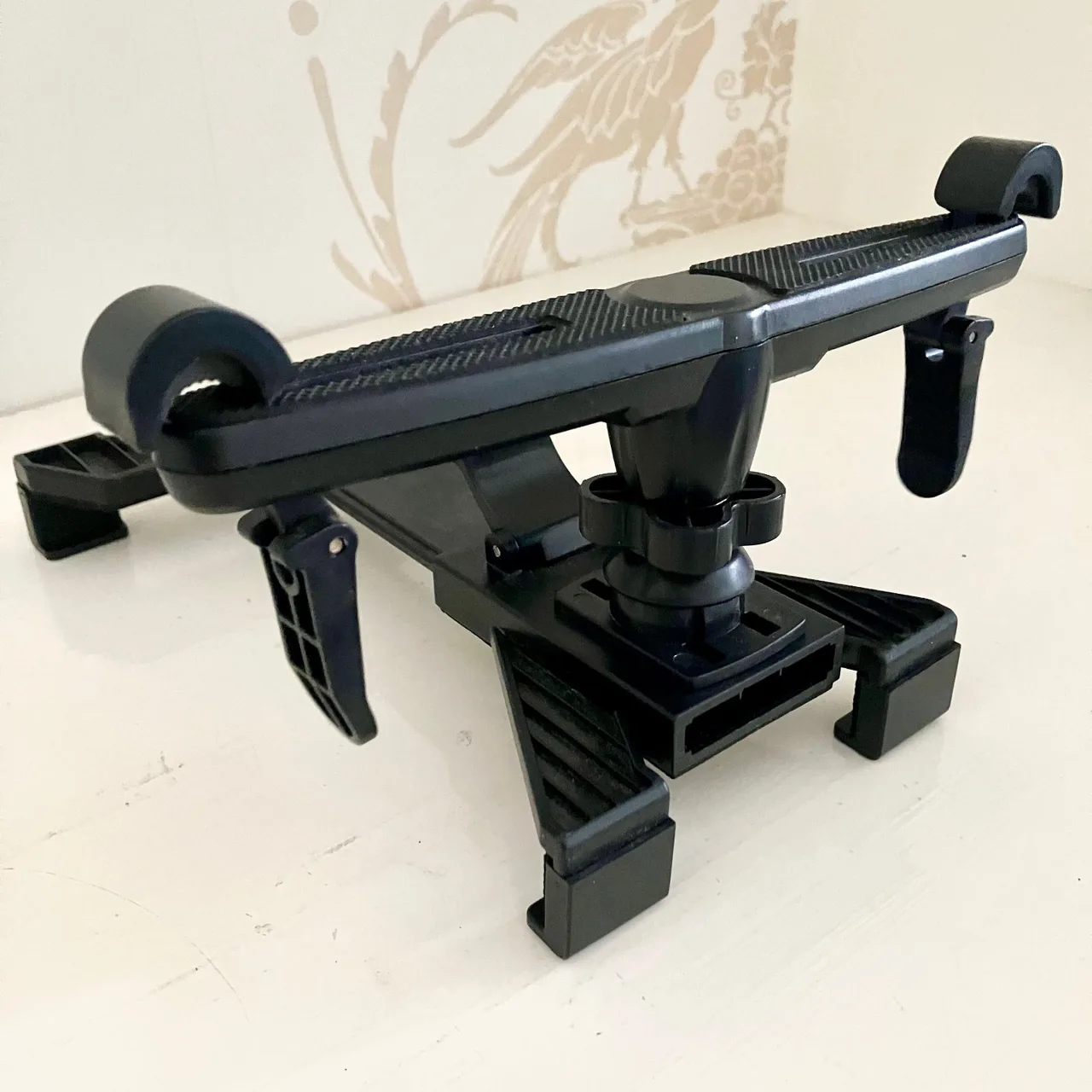 360 Degree Adjustable Rotating Headrest Car Seat Mount Holder for iPad Samsung — photo 7