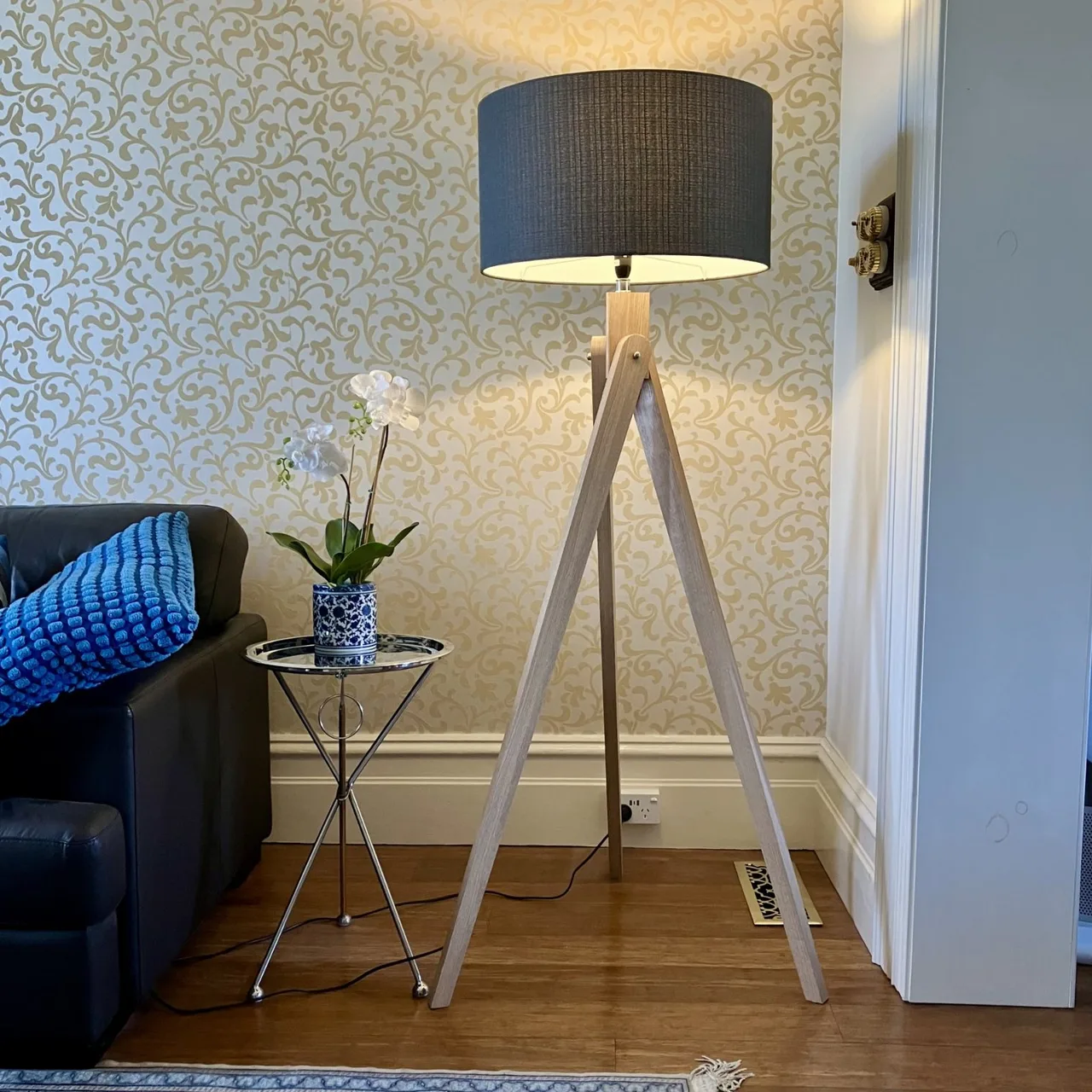 Charcoal Shade 154cm Oak Tripod Floor Lamp — photo 3