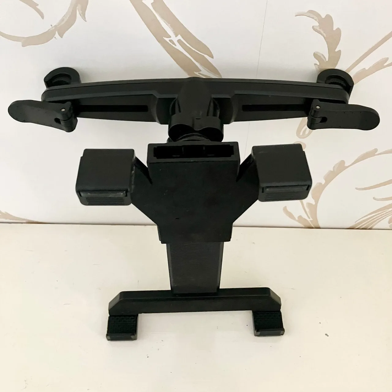 360 Degree Adjustable Rotating Headrest Car Seat Mount Holder for iPad Samsung — photo 8