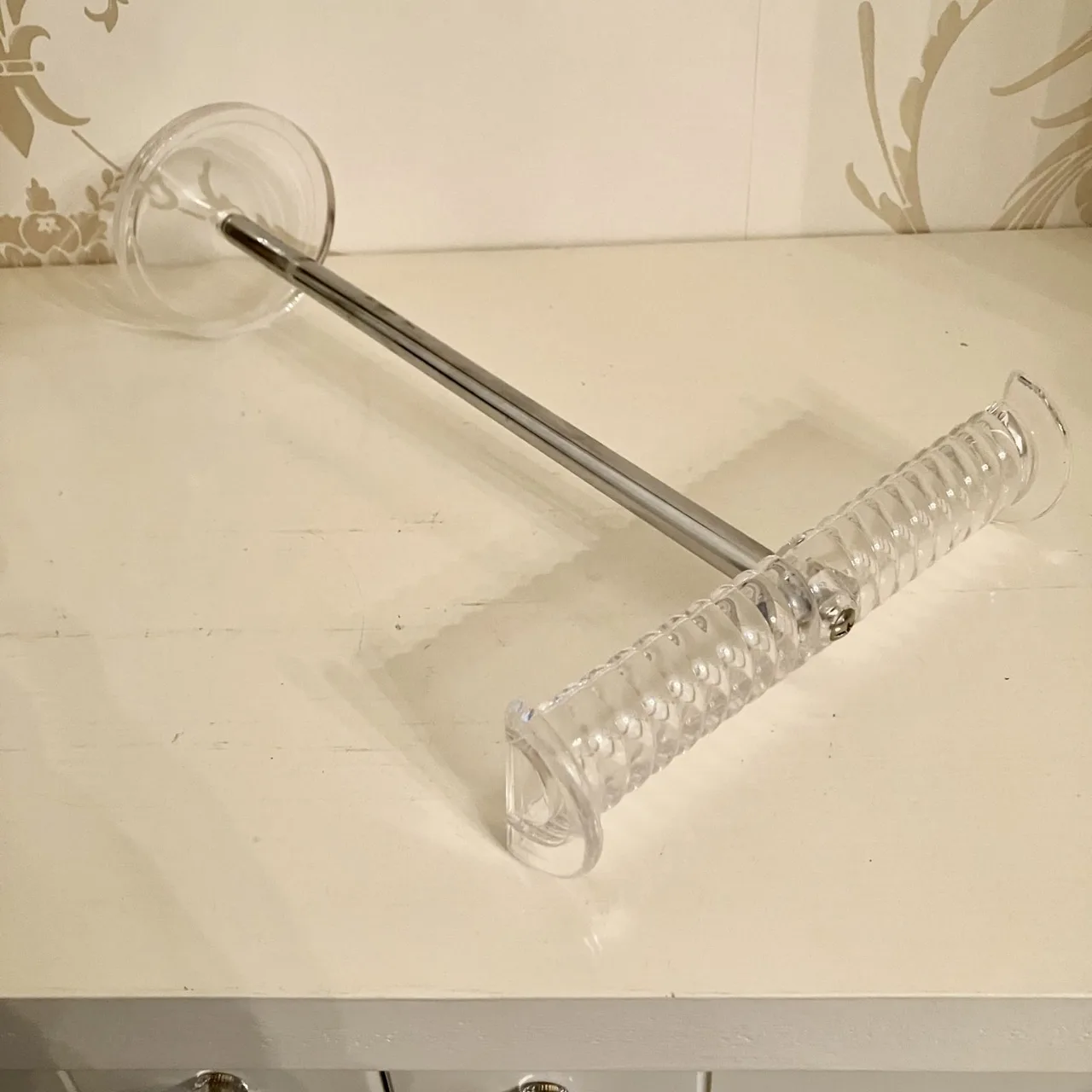 Amazon Acrylic Necklace Holder Bar — photo 2