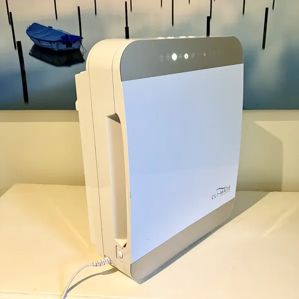 working Cli-Mate Air Purification System, model CLI-AP20