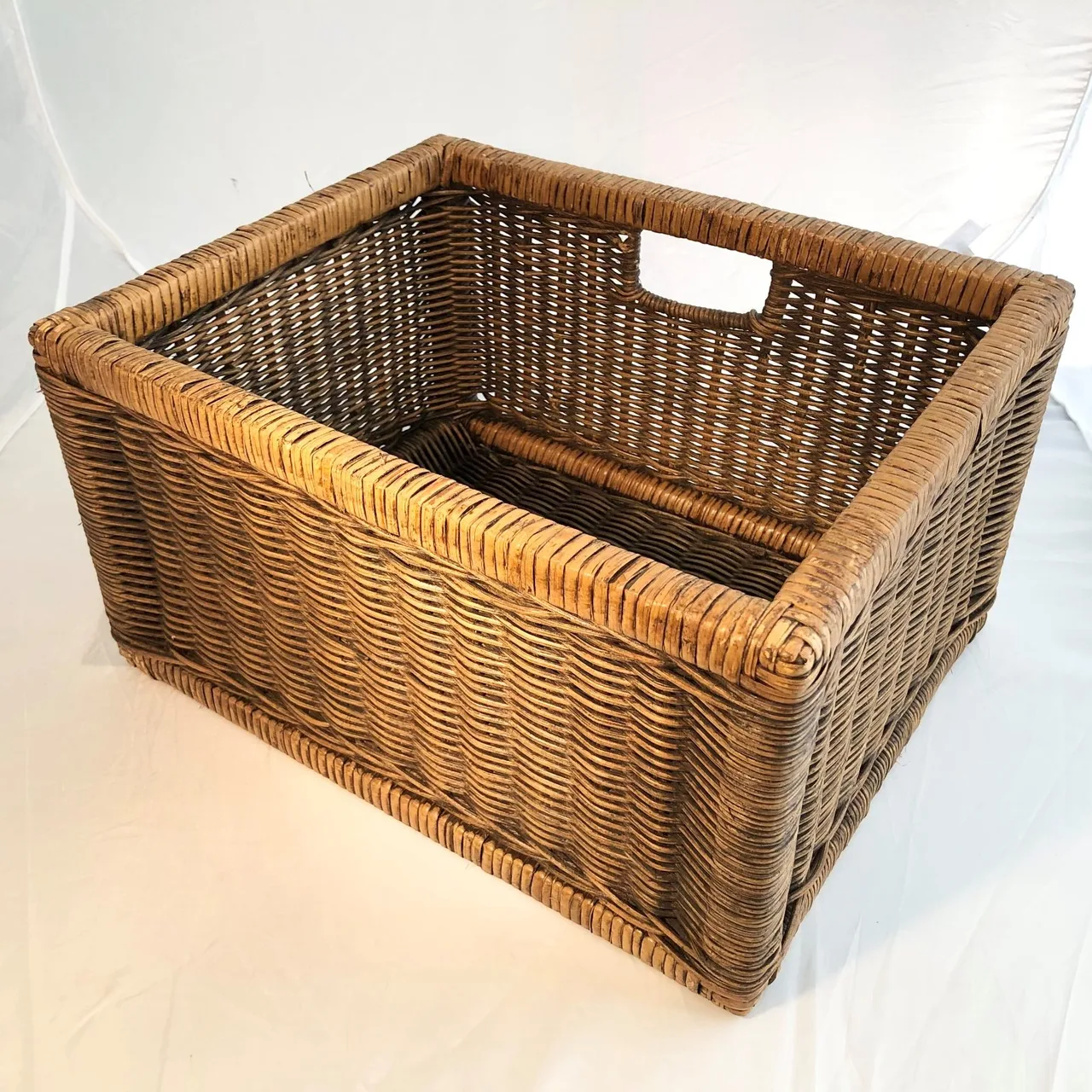 One Heavy Duty Rattan Utility Storage Basket with Handle — photo 3