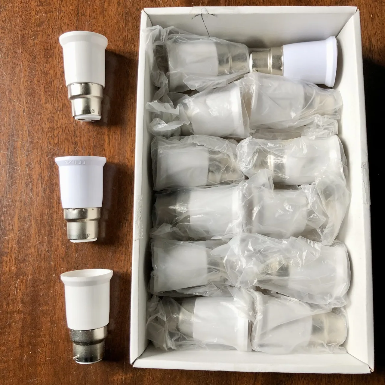 B22 to E27 Light Bulb Adaptor Converter Base Lamp Holder Light Bulb — photo 3