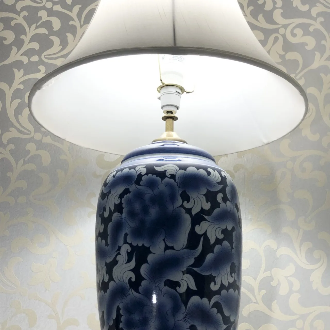 Blue & White Floral Ceramic Table Lamp – Statement Piece — photo 7